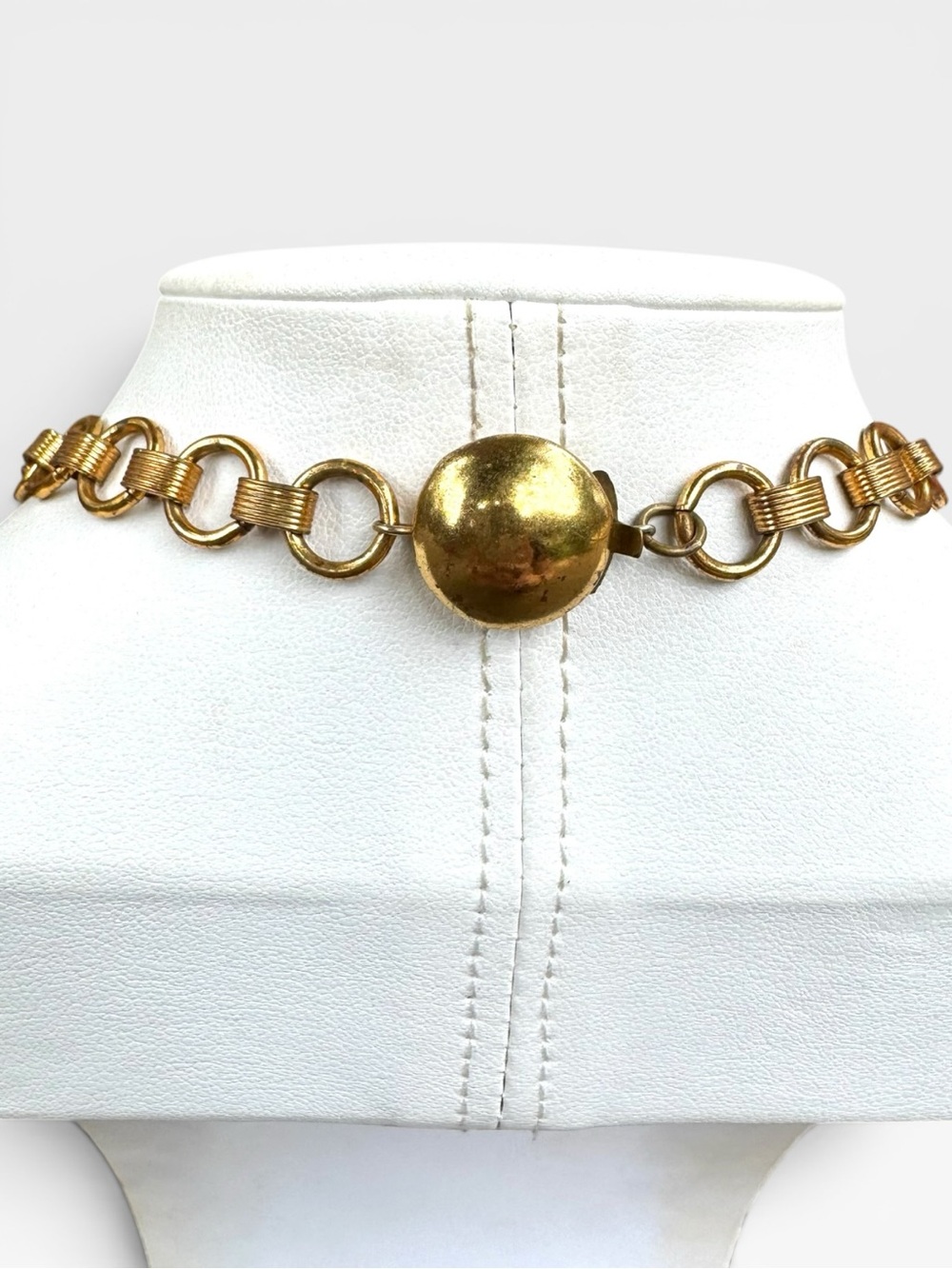 VINTAGE 1940s Copper, Gold-tone, & Silver-tone Grape Cluster Book-chain Necklace - Picture 10 of 11